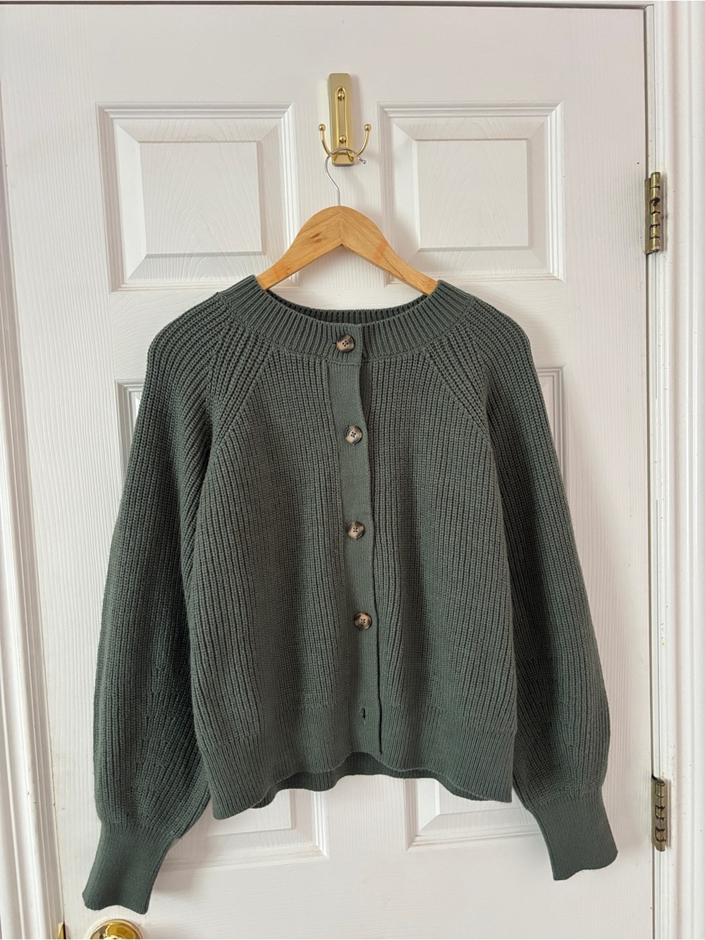 Banana Republic Chunky Knit Cardigan Sweater Women's Large Green Sage - Picture 3 of 8